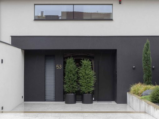 Modernes Einfamilienhaus mit über 400 m² Wohnfläche – Familie K. aus Pforzheim